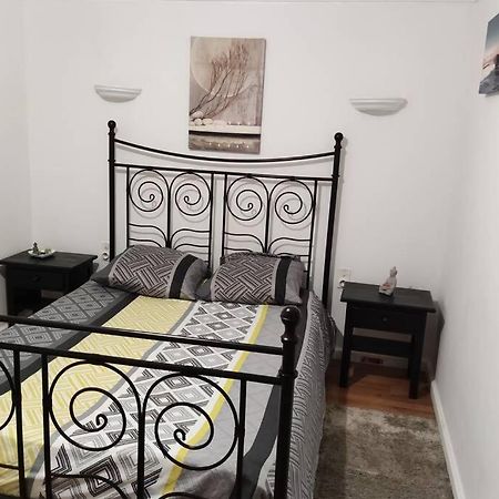 Appt En Bas De Villa, Petit Exterieur, 1 Place De Parking กูแอส์ ภายนอก รูปภาพ